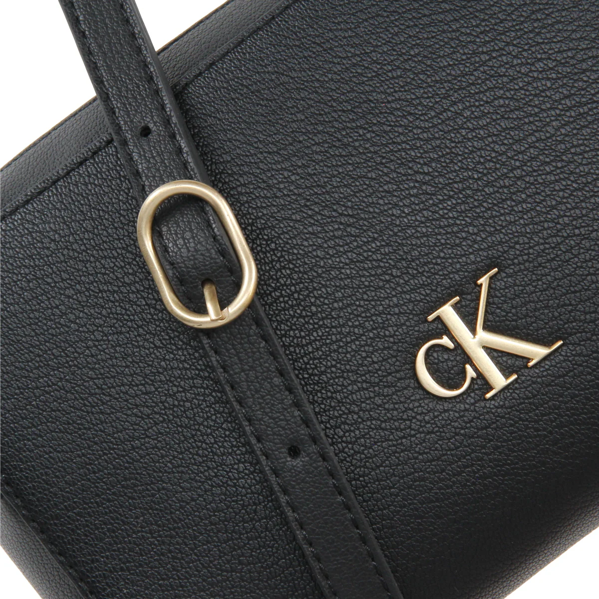 Minimal Monogram Ew Camera Bag - Image 8